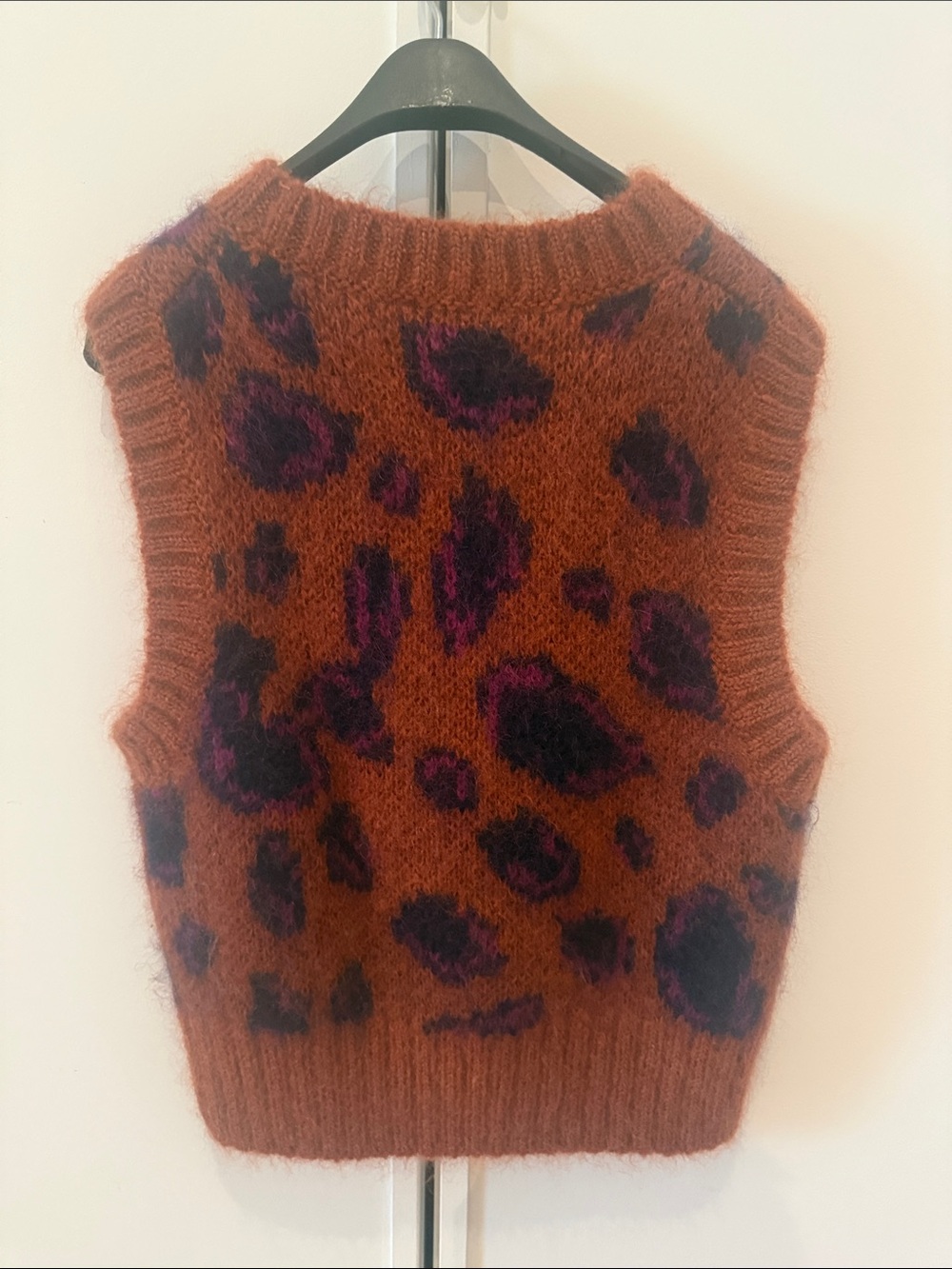 COS Fuzzy Knit Vest in Rust and Deep Purple - Picture 3 of 3
